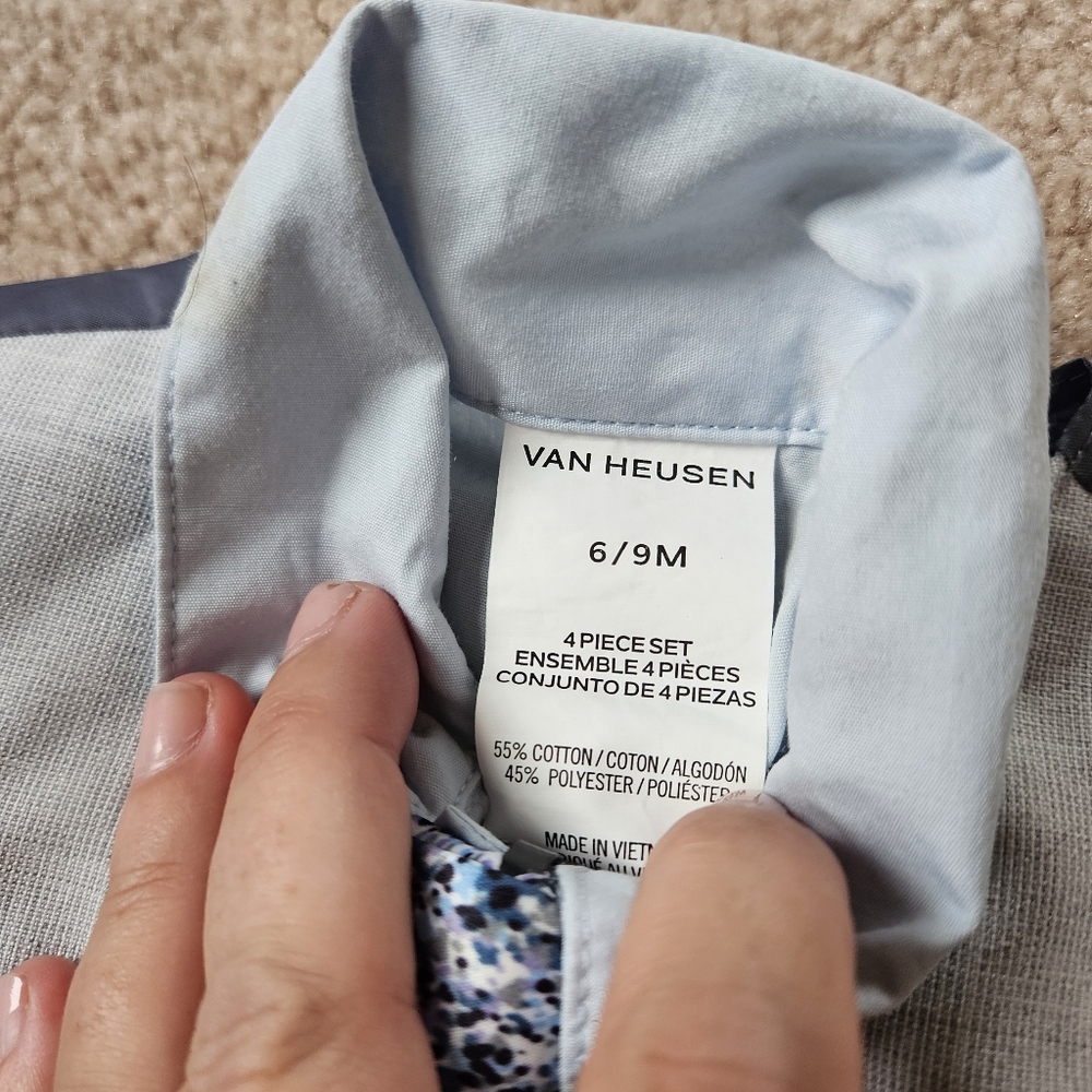 Van Heusen 4 Piece Infant Suit 6/9month - Picture 2 of 4